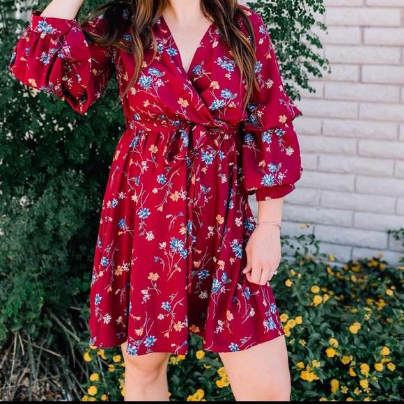 Mauve dress with floral detailing - Picture 6 of 7